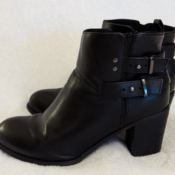 Torrid 9W Ankle Bootie Black Faux Leather Buckle Straps 3" Chunky Heel - Picture 12 of 15